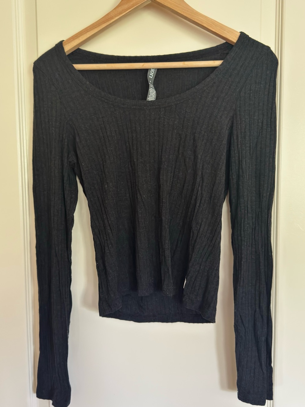 Vuori Long Sleeve Scoop Tee Size M